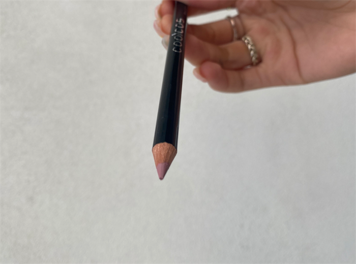 Coolcos - Prescice Lipliner 1